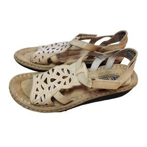 CLIFFS / White Mountain Womens Chambray wedge sandals size 8.5